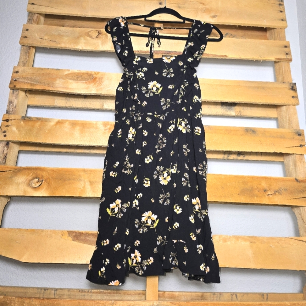 Floral Black Dress Size:M